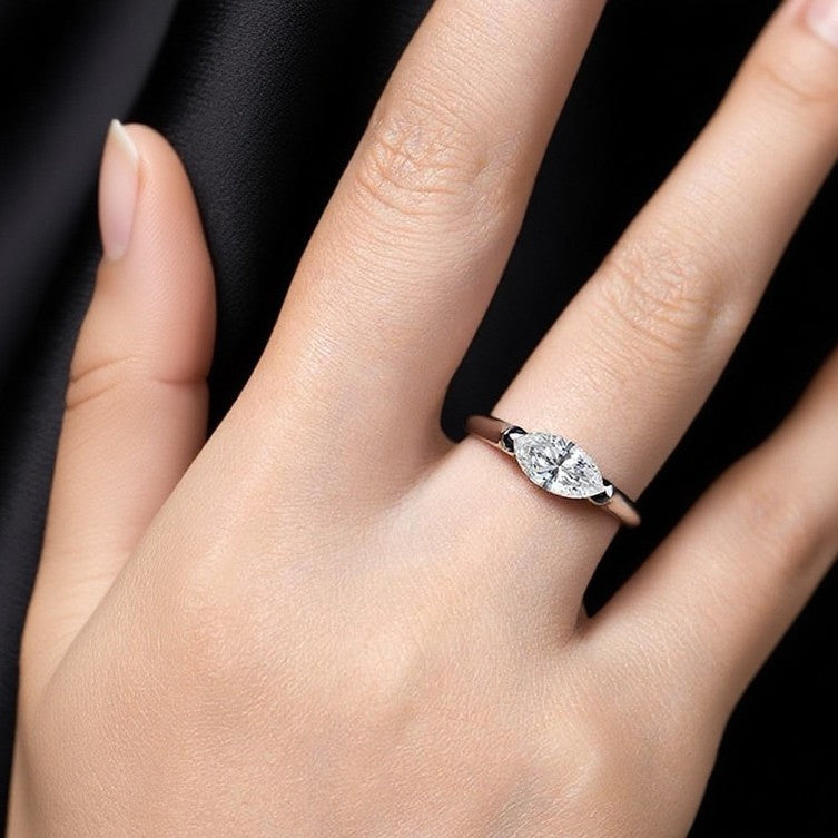 S925 Sterling Silver Horse Eye Diamond Ring 1 Karat Light Luxury Minority